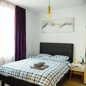  Apartment Historic Center